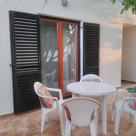 Mit Meerblick In Der Naehe Des Strandes Apartment