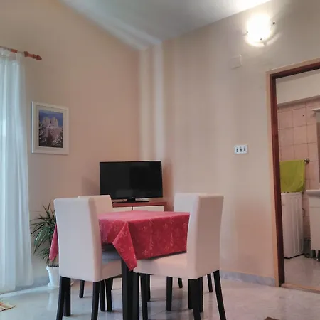 Apartment Mit Meerblick In Der Naehe Des Strandes Medulin